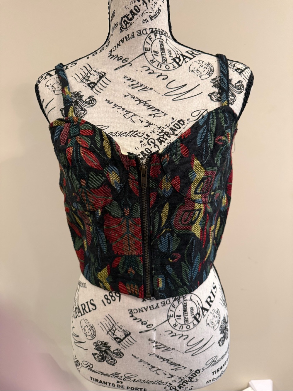 Glassons Black Floral Jacquard Zip-Front Crop Top